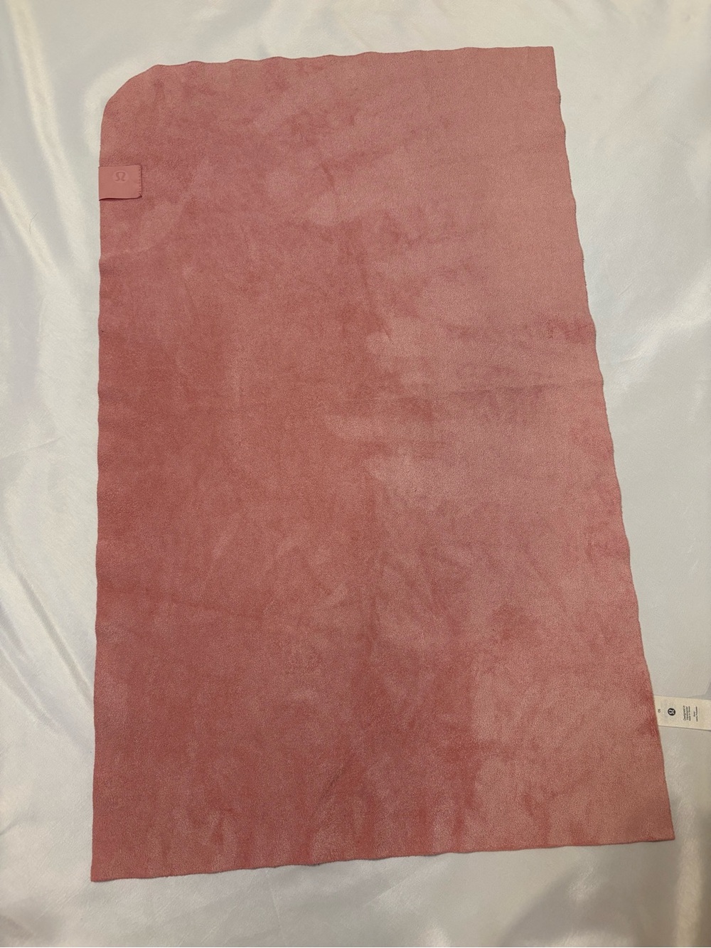 Lululemon The Towel Yoga Pilates Workout . Porcelain Pink
